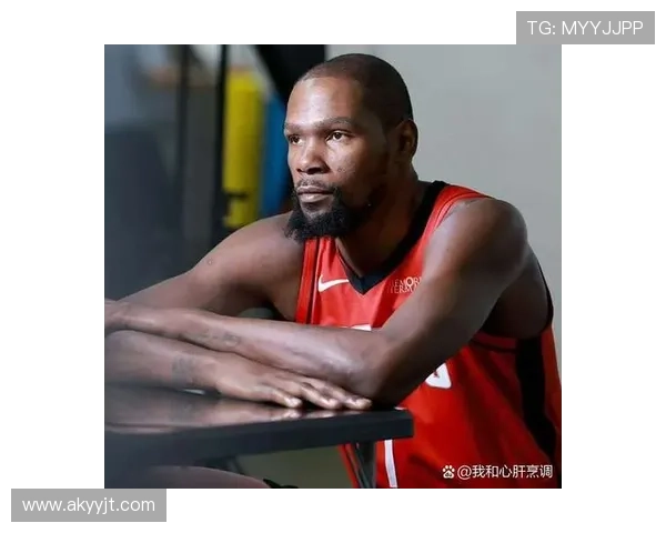 CC签约耐克鞋合同成联盟第六人榜单新星詹姆斯杜兰特字母哥同列